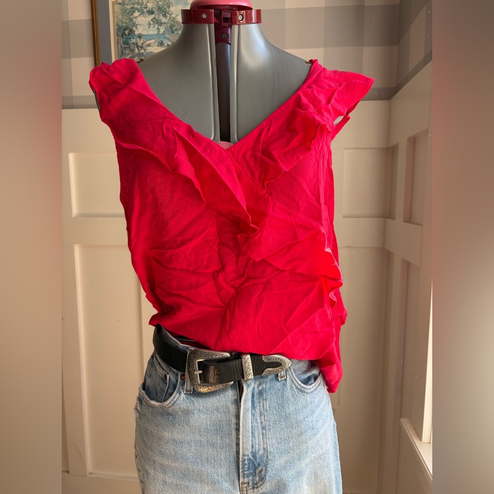 Velvet by Graham & Spencer‎ Vibrant Red Ruffle Blouse Size Medium